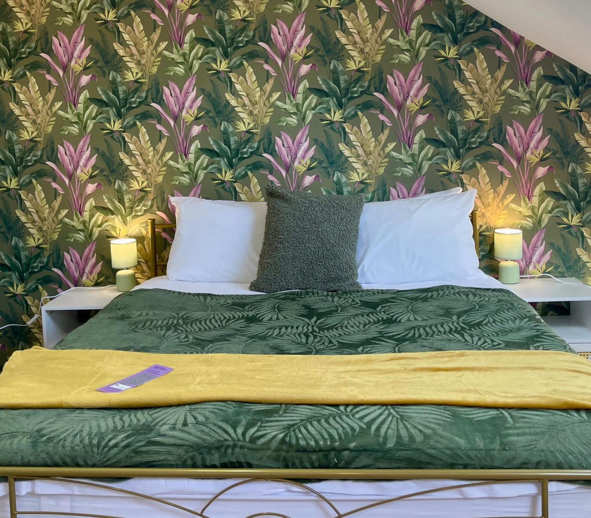 Lilyrose Hotel Уитби Экстерьер фото